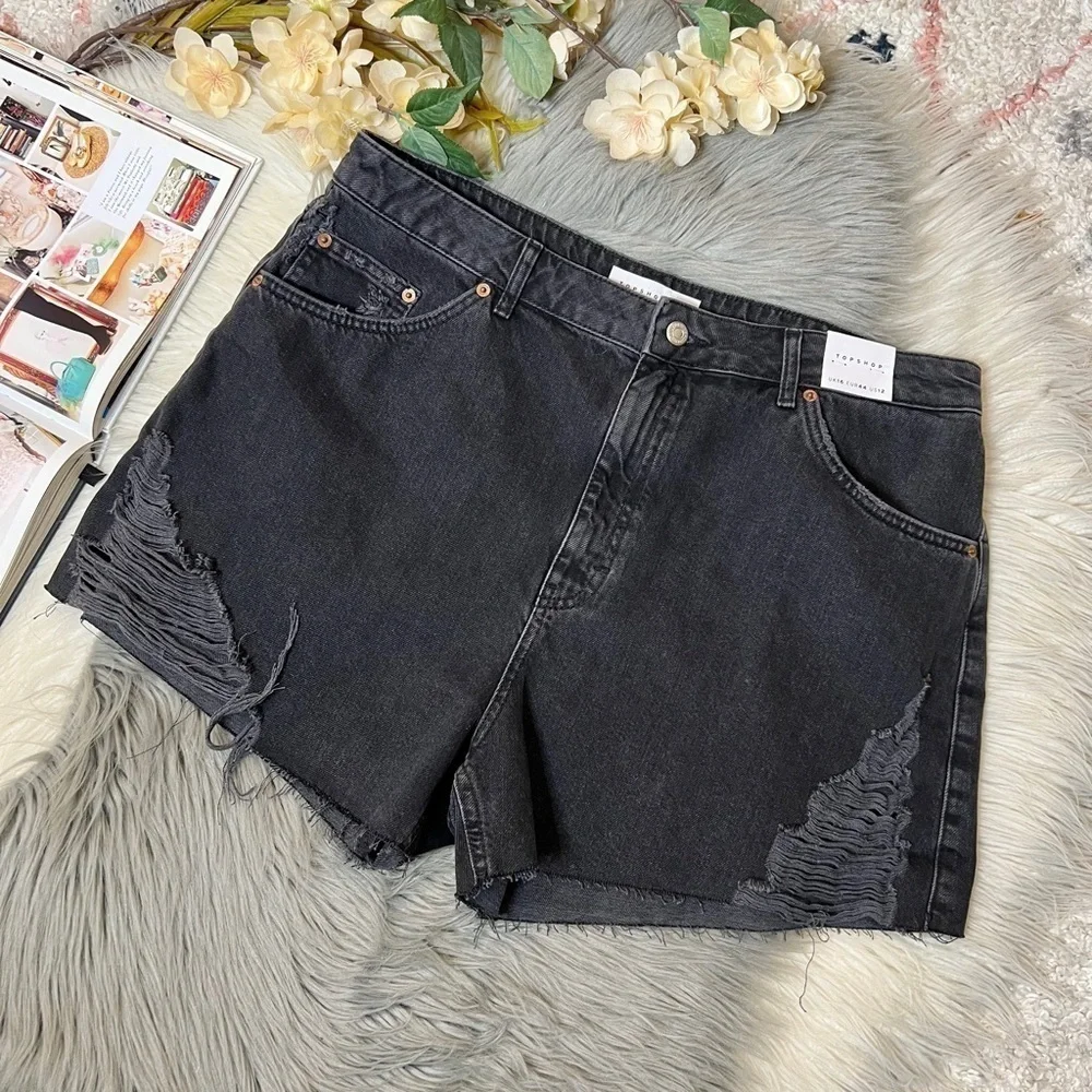 NEW Topshop High Rise Black Wash Women’s Boyfriend Denim Distressed Shorts Sz 12